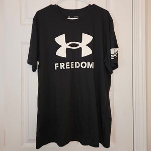 Under Armour Black and White Short Sleeve Tee